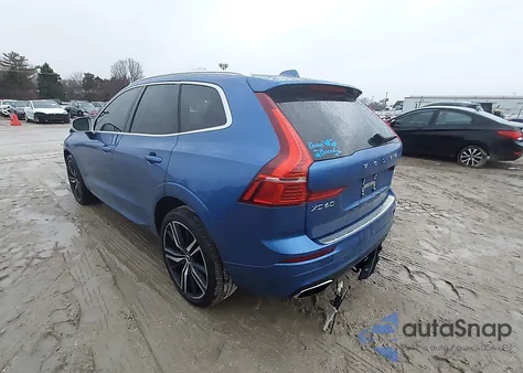 2019 Volvo Xc60 T6 R-Design z USA, uszkodzony, nr VIN YV4A22RM1K1305047